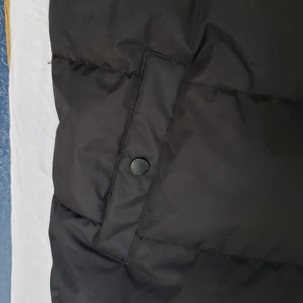 Hawke & Co Outfitter. Quilted Puffer Vest. Medium. Pockets. Zip Closure. - Picture 5 of 8